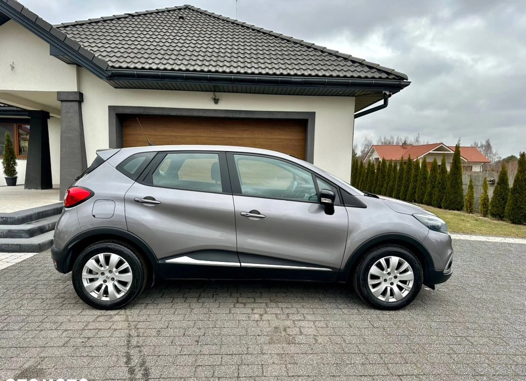 Renault Captur cena 32900 przebieg: 238650, rok produkcji 2016 z Szydłowiec małe 211